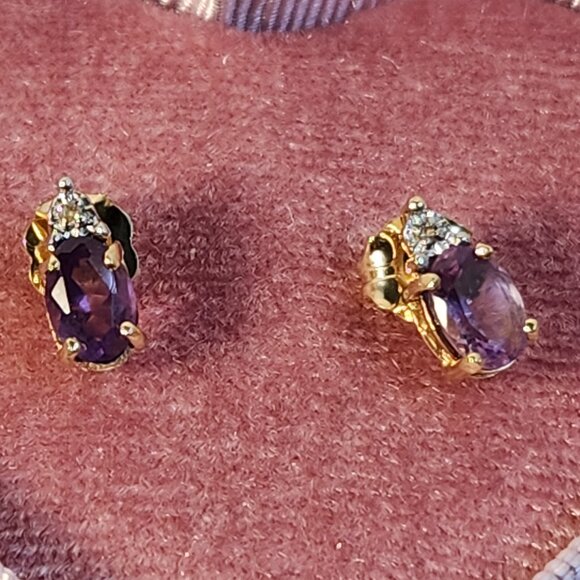 Estate Jewelry - True VTG 80s 14K Solid Gold Natural Amethyst & Diamond Stud Earrings